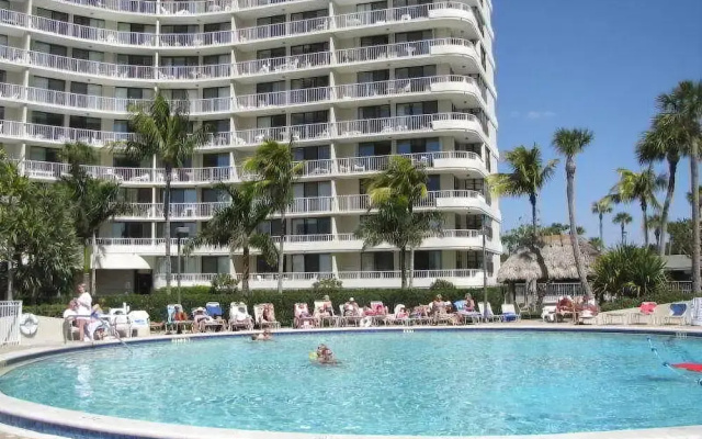 Southsea Tower Apartments, Marco Island