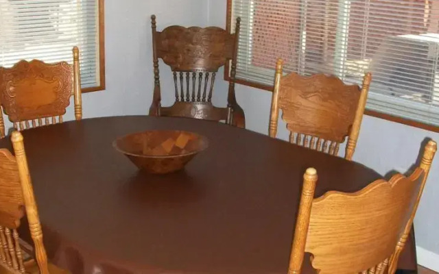 Raccoon Lodge Holiday Home