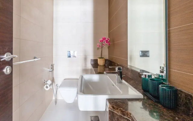 Sophisticated 2BR in Dubai Marina - Your Dream Destination!