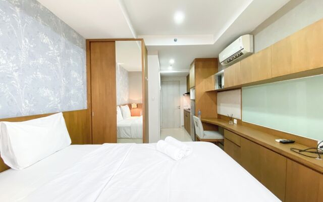 Good And Comfy Studio At Azalea Suites Apartment