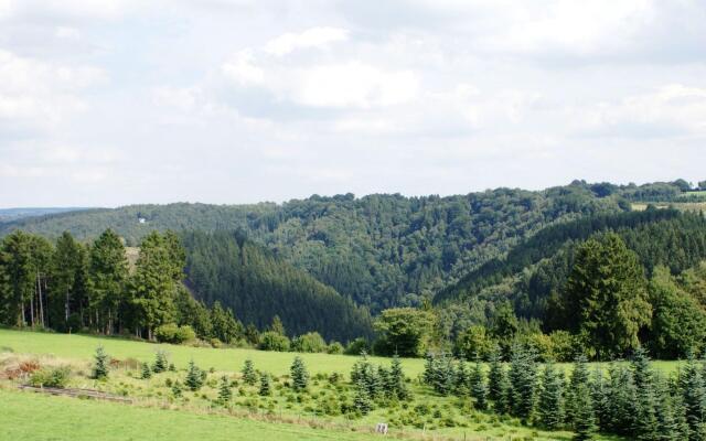 Attractive Holiday Home in Xhoffraix with Barbecue