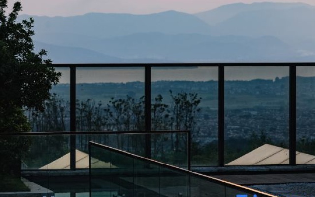 clouds villa