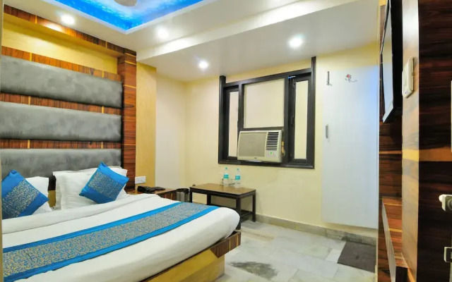 Hotel lahorimal Deluxe Paharganj