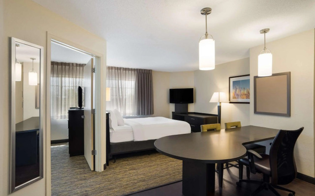 Sonesta Simply Suites Dallas Las Colinas