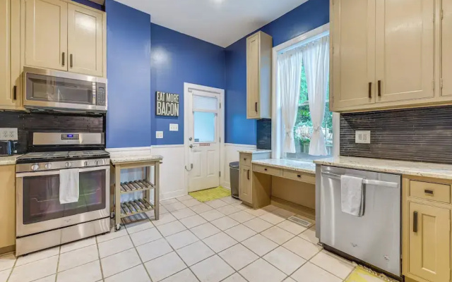 Renovated Richmond Townhome in Church Hill!