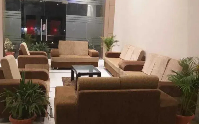 Hotel Shashinag Clarks Inn