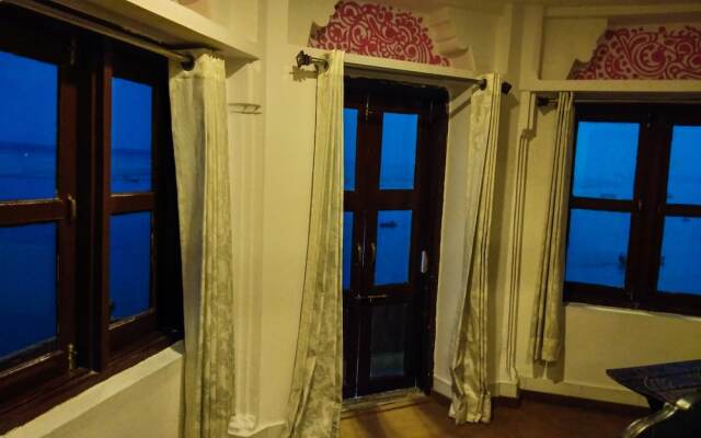 Dwivedi Hotels Hotel Elena