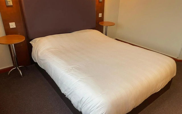 Premier Inn Warrington South