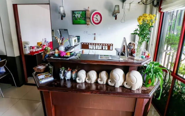 NIDA Rooms Phra Khanong 2163 Place