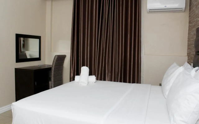 Bayside Hotel & Self Catering 110 West Street