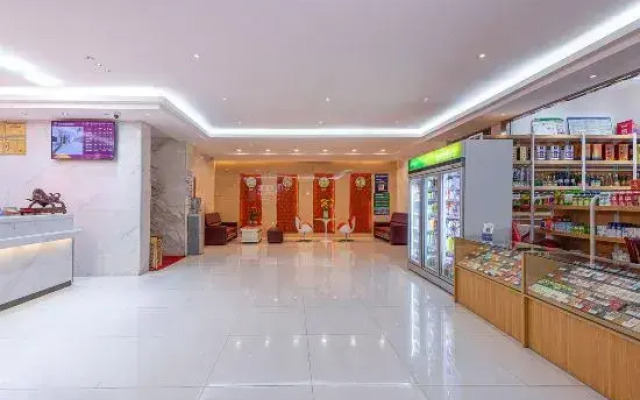 Red Lantern Traders Hotel