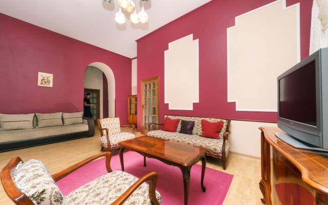 Apartment near Arena City