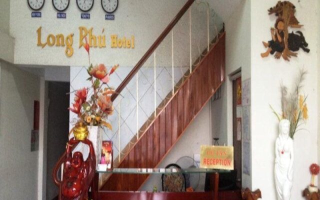 Long Phu Hotel