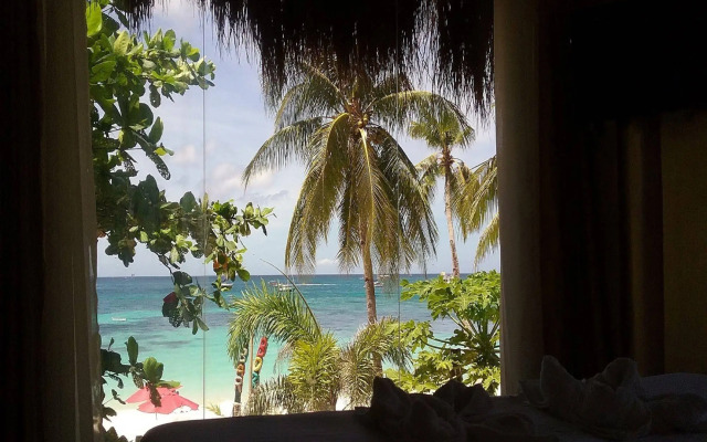 Kaiyana Boracay Beach Resort