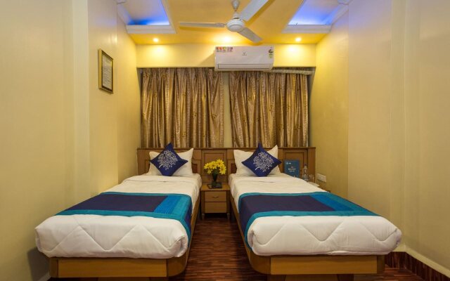 Padma Krishna Hotel
