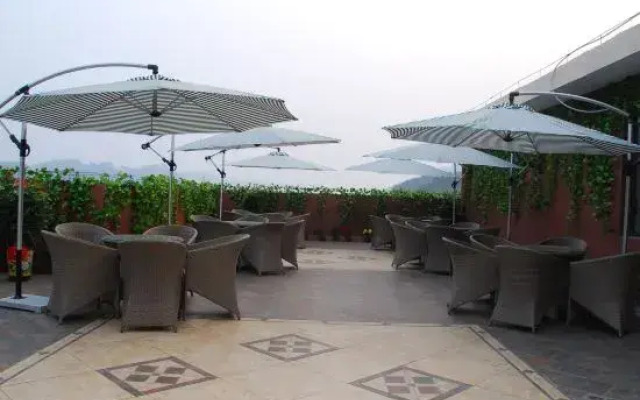 Xinning Langshan Country Homestay