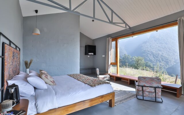 Seclude Pangot Perch