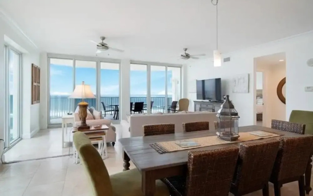 Mustique 1402 4 Bedroom Condo by RedAwning