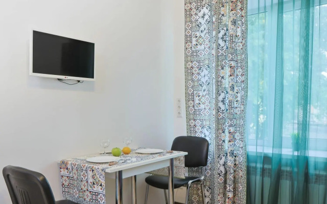 В центре на улице Гончарная 21