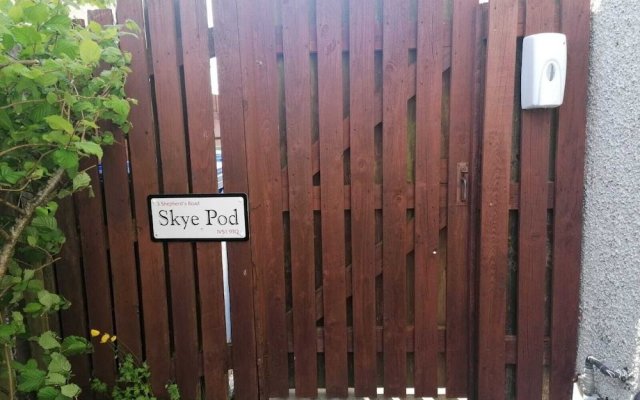 Skye Pod