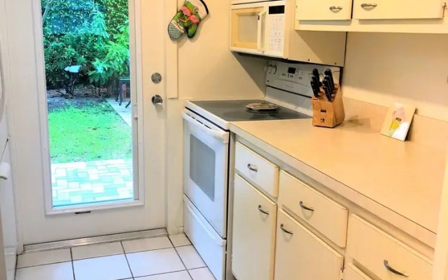 Olde Naples Condo #803