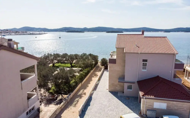 Apartments Villa Marija II on the beach