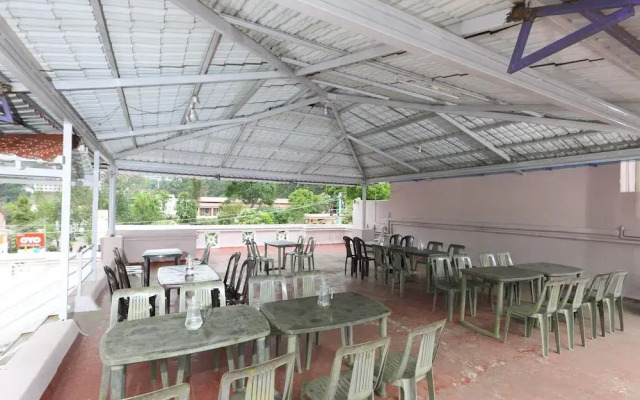 Hotel Gurupriya