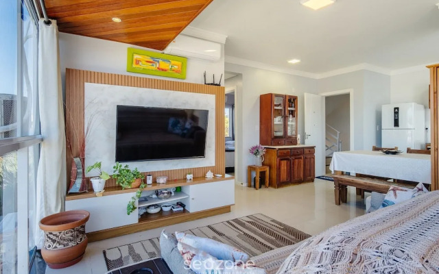 2 Bedroom Apartment 260m From the Beach Rib0201