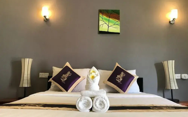 Pillar Hotel