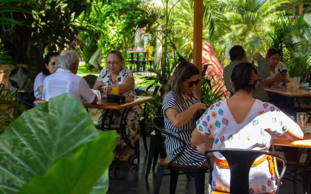 Hotel Palacio Maya