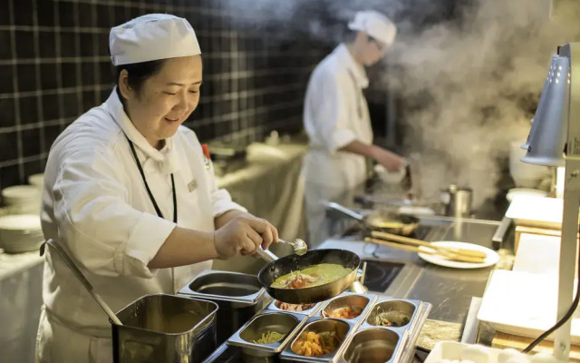 Everrich Golden Lake Hotel