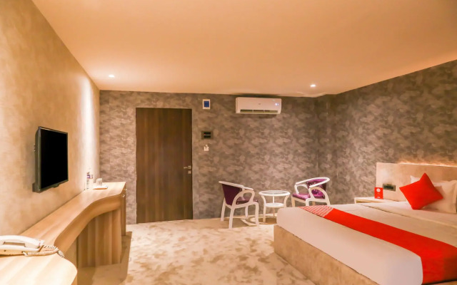 Capital O  22428 Hotel Dreams