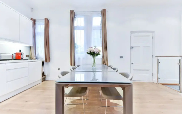 NEW Sleek and Smart 2BD Flat in Fulham/Chelsea