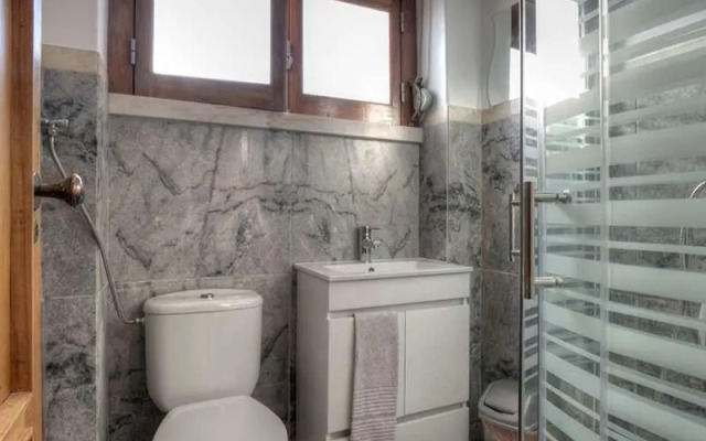 Santa Apolonia 7D - 6 Bedrooms