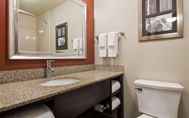 Best Western Plus Lee's Summit Hotel & Suites