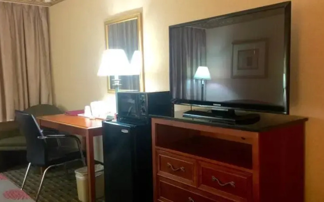 Ramada Levittown