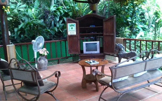 Jungle Villa