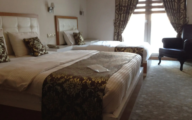 Cebeciler Otel