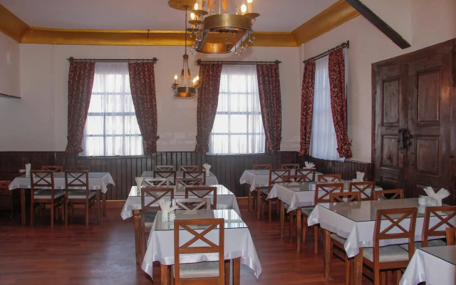 Toprakçiler Mansion