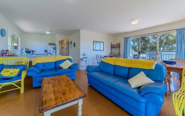 12 Aloha Ventnor Beach House