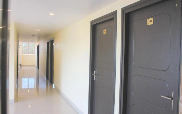 Aura Residency