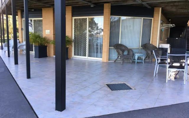 SilverWaters Waterfront Accommodation