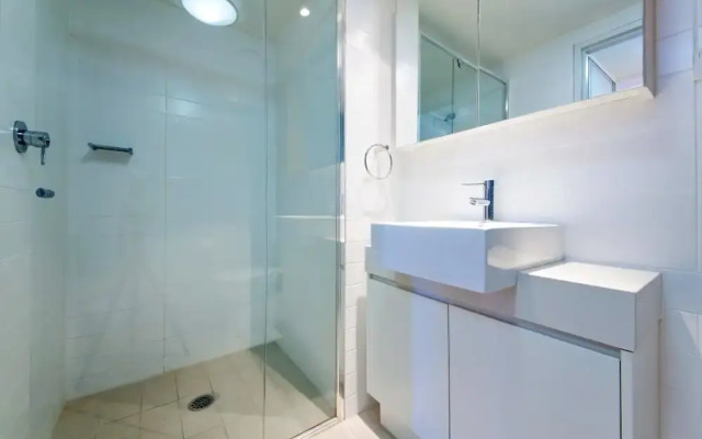 Cote D'Azur, Unit 11/61 Donald Street