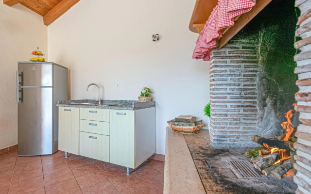 Beautiful Home in Pula With Wifi and 3 Bedrooms