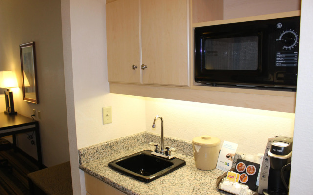 Holiday Inn Express Hotel & Suites Berkeley by IHG