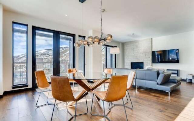 Vail Lion 3 Bedroom Mountain Vacation Rental Just Steps From the Eagle Bahn Gondola