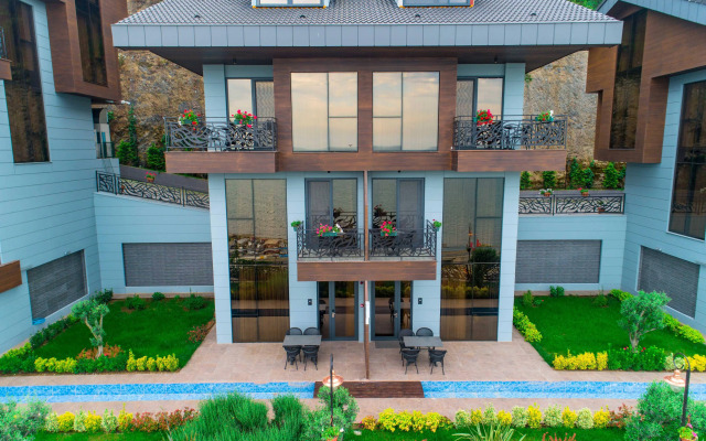 Peerless Villas Hotel