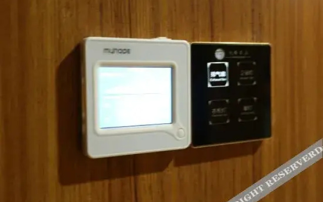 Yuefeng Hotel (Yangjiang Bus Terminal, Wal-Mart)