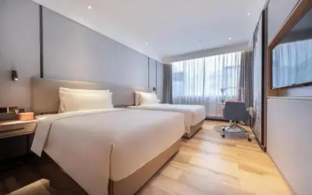 Atour X Hotel Shenzhen Longhua Dalang Commercial Center