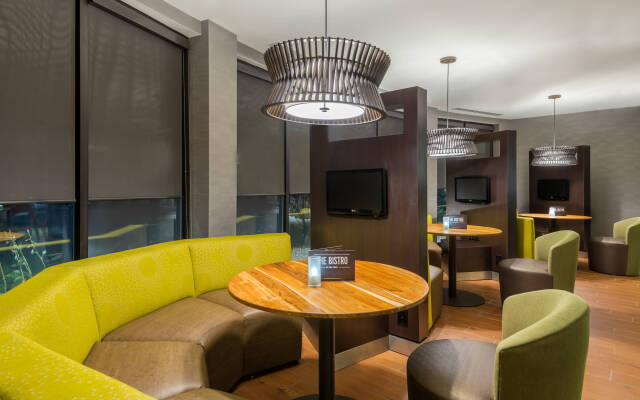 Courtyard by Marriott Providence Lincoln